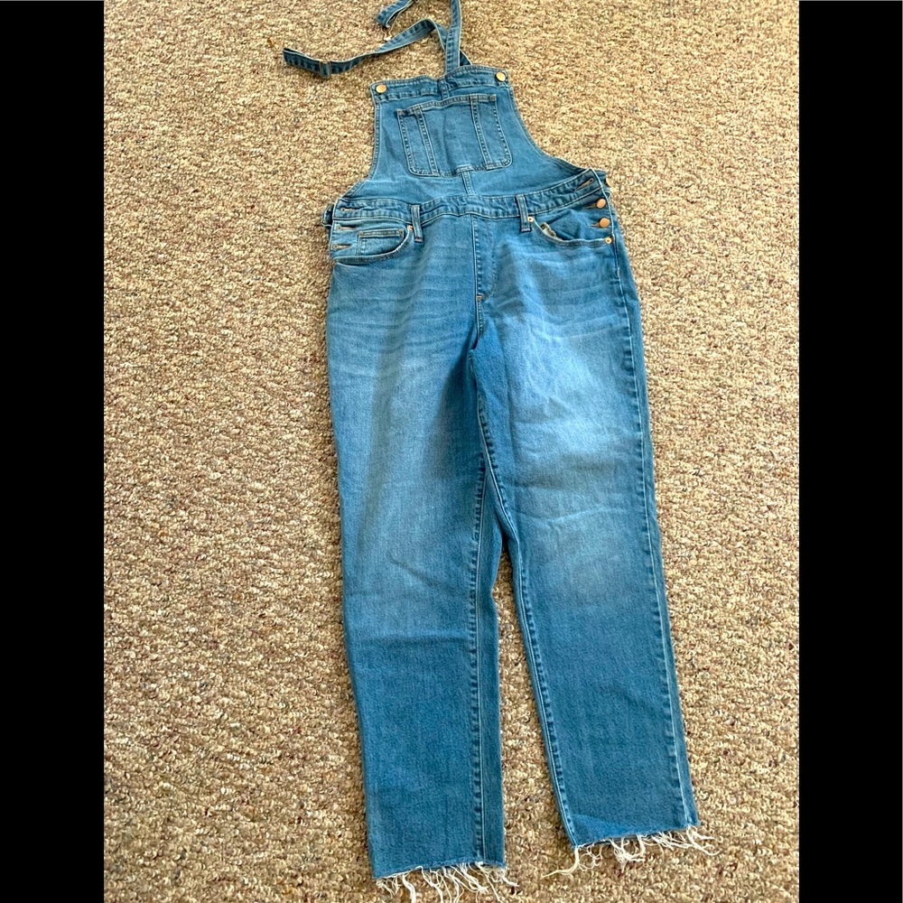Universal Thread Size 12 Women’s Denim Overalls!